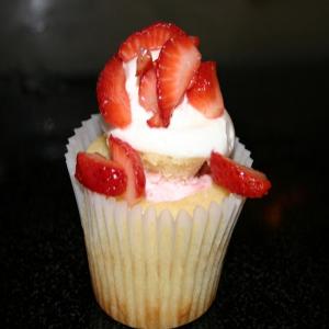 Strawberrry Shortcake Cupcakes_image