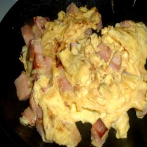 Scrambled Eggs and Ham image