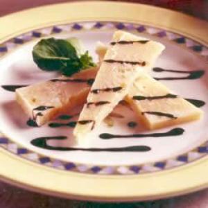 California Aged Gouda With Balsamic Reduction_image