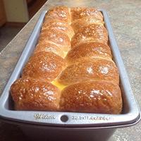 EASY PULL APART BUBBLE BREAD LOAF image