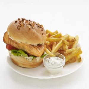 Salmon Sandwiches with Fries_image