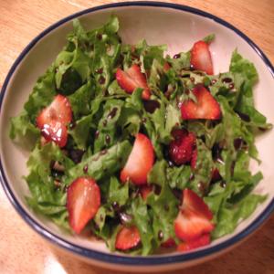 Favorite Strawberry Spinach Salad_image