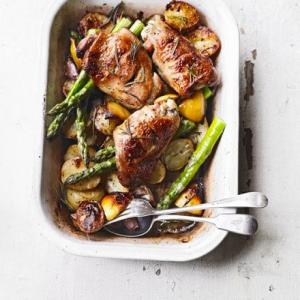 Rosemary roast chicken thighs, new potatoes, asparagus & garlic_image
