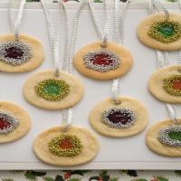 Stained Glass Wreath Cookies_image