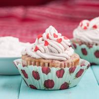 Fresh Strawberry Cupcakes with Whipped Cream Frosting_image