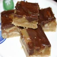 'Sinful' Butter Pecan Turtle Bars_image