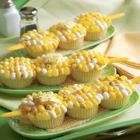 Corn-on-the-Cob Cupcake_image