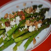 Roasted Asparagus W/ Blue Cheese & Toasted Walnuts_image