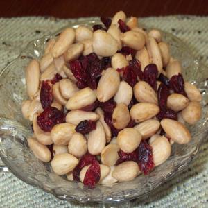 Les Fougeres Butter Roasted Almonds With Cranberries and Sea Sal image