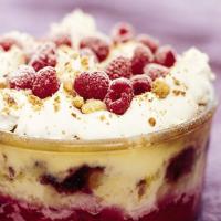 Baked raspberry & bramble trifle with Drambuie image
