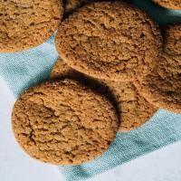 Chewy Molasses Cookies_image