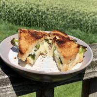 Jalapeno Popper Grilled Cheese Sandwich_image