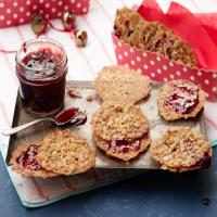 Sunny's Raspberry and Oatmeal Lattice Cookie Sandwiches image