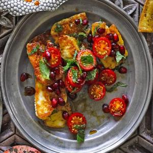 Halloumi with tomatoes & pomegranate molasses_image