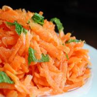 Middle Eastern Carrot Salad image
