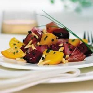 Beet Salad with Almonds and Chives_image
