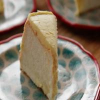 Frosted Angel Food Cake_image