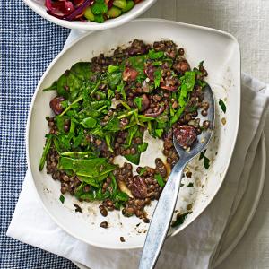 Puy lentils with spinach & sour cherries_image