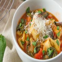 Tortellini Tomato Spinach Soup image