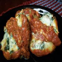 Stuffed Shells With Ricotta and Spinach (By Gertc96 & 2bleu) image