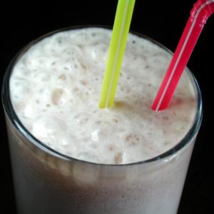 Malted Honey and Apricot Smoothie image