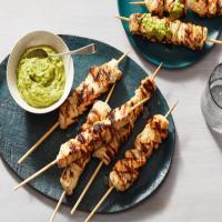 Grilled Chicken with Avocado Pesto_image