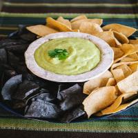 Tomatillo Avocado Salsa (Salsa de Tomatillo y Aguacate)_image