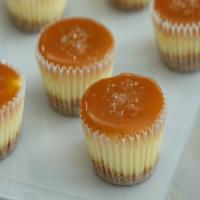 Bite-Size Salted Caramel Cheesecakes_image