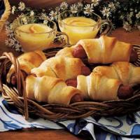 Pigs In A Blanket Main Dish image