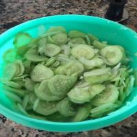 Cucumber and Onion Salad_image