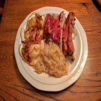 Baked Spareribs With Sauerkraut and Apples_image