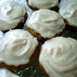 Fluffy Carrot Muffins with Cream Cheese Frosting_image