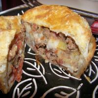 Traditional English Beef & Potato Picnic Pies - Pasties_image