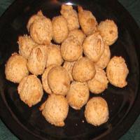 Amaretti Cookies (No Flour and Low-Fat) image