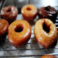 Homemade Glazed Donuts - Pioneer Woman Recipe - (4.6/5)_image