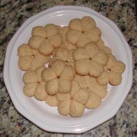 Cheddar Cheese Spritz Crackers image