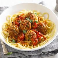 Lighter spaghetti & meatballs image