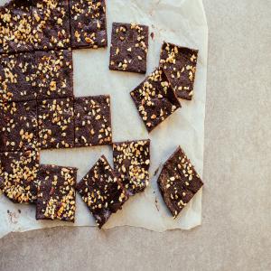 Raw Food: Brownies or Chocolate Bars_image