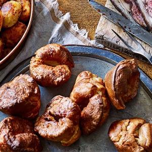 Peppered beefy Yorkshire puddings_image
