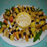 Fruit Kebabs With Yogurt and Honey Dip_image
