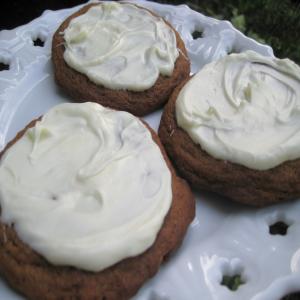 Gingersnaps With White Chocolate Chips_image