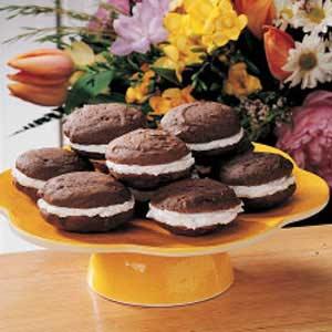 Old Fashioned Whoopie Pies Recipe - (4.4/5)_image