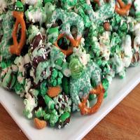 Green Popcorn & Pretzel Party Mix_image