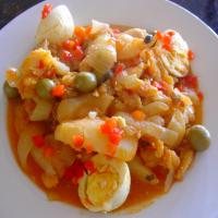 Bacalao a la Vizcaina (Basque Style Codfish Stew) image