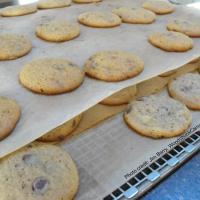 Giant Toffee Chocolate Chip Cookies_image