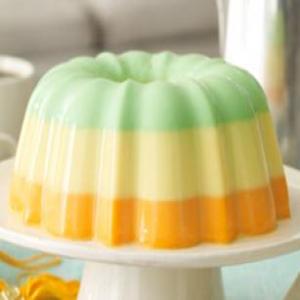 Creamy Triple-Citrus Gelatin Dessert_image