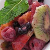Fresh Fruit with Poppy Seed Dressing_image