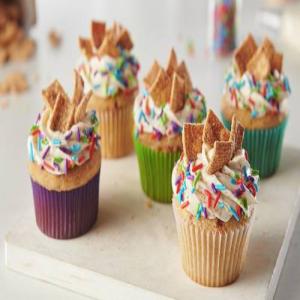 Cinnamon Toast Crunch™ Frosted Cupcakes_image