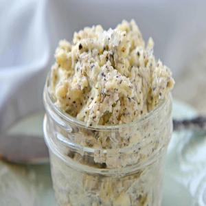 Homemade Black Truffle Butter - How To Use Truffle Butter_image