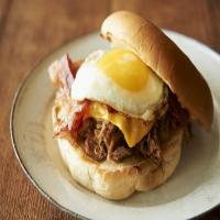 BBQ Beef, Bacon & Egg Open-Face Sandwiches_image